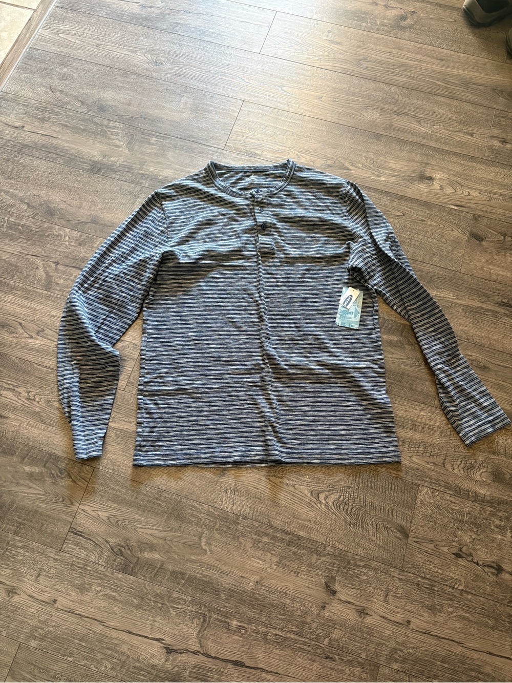 Old Navy Women's Blue and Gray Long-Sleeve Striped Henley